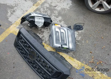 2022 Nissan Frontier S 4X2 z USA, uszkodzony, nr VIN 1N6ED1EJ4NN696435